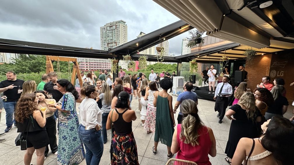 Shows no Rooftop, com teto e paredes retrateis